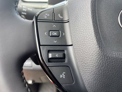 Used 2026 Toyota bZ AWD/4WD image 26