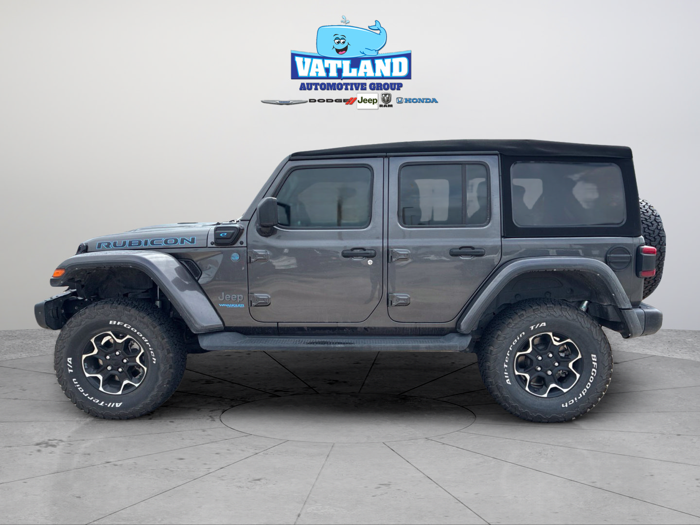 Used 2021 Jeep Wrangler Unlimited Rubicon 4xe w/ Steel Bumper Group AWD/4WD image 2