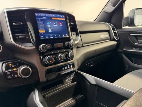 Used 2022 RAM 1500 Big Horn AWD/4WD image 18