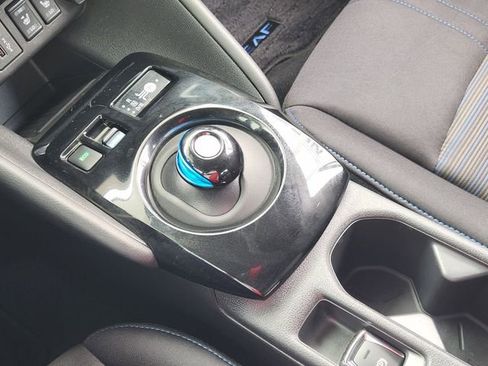Used 2025 Nissan Leaf SV Plus FWD image 15