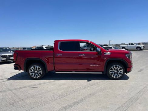 Used 2023 GMC Sierra 1500 Denali w/ Denali Reserve Package AWD/4WD image 3