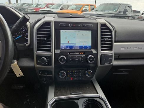 Used 2021 Ford F350 Lariat w/ Chrome Package image 15