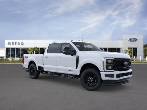 New 2026 Ford F250 Lariat w/ Black Appearance Package image 7