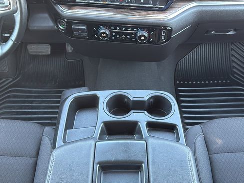 Used 2025 Chevrolet Silverado 1500 LT image 23