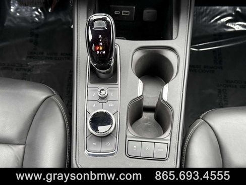 Used 2025 Cadillac XT4 Premium Luxury image 16