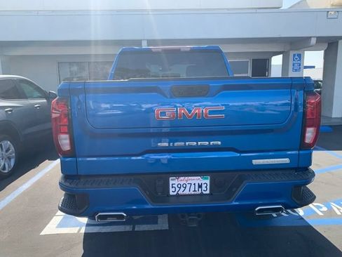 Used 2022 GMC Sierra 1500 Elevation w/ X31 Off-Road Package AWD/4WD image 3