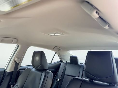 Used 2017 Toyota Corolla SE FWD image 26
