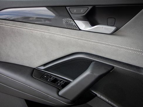 New 2026 Volkswagen Tiguan SE R-Line FWD image 24