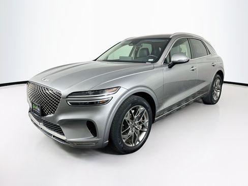 Used 2025 Genesis GV70 2.5T AWD/4WD image 3