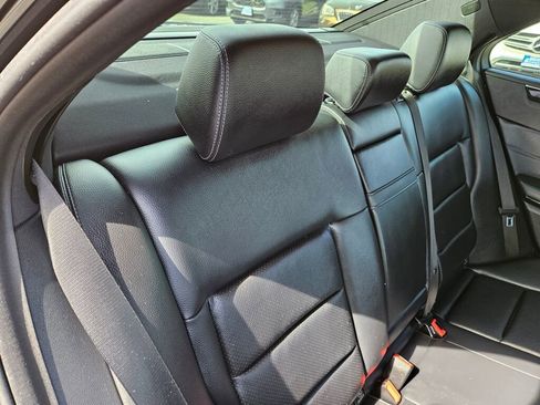Used 2016 Mercedes-Benz E 350 Sedan w/ Premium Package image 15