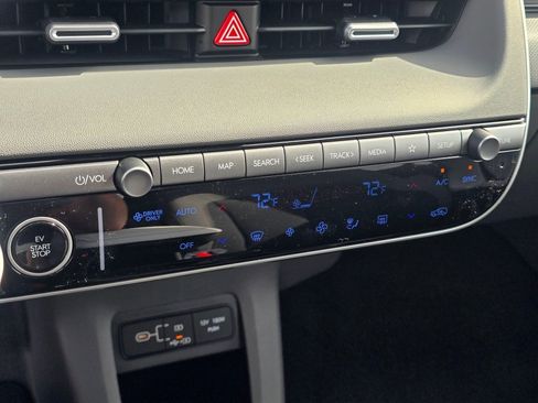 New 2025 Hyundai Ioniq 5 SE AWD/4WD image 23