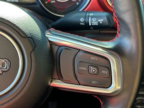Used 2021 Jeep Wrangler Unlimited Rubicon w/ LED Lighting Group AWD/4WD image 25