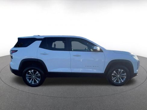 Used 2025 Chevrolet Equinox LT image 16