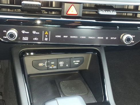 Used 2025 Kia K5 GT-Line image 19