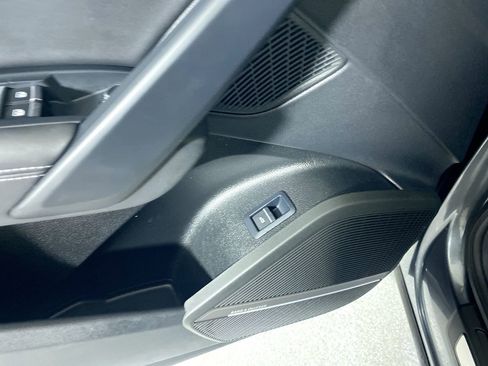 Used 2023 Audi Q5 2.0T Prestige w/ Prestige Package image 10