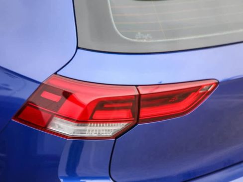 Used 2023 Volkswagen Golf R image 10