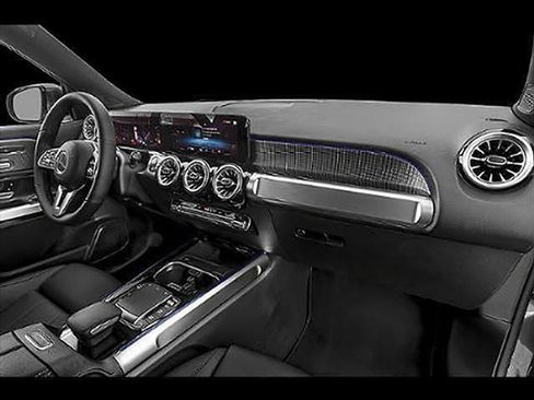 Used 2023 Mercedes-Benz GLB 250 4MATIC image 86