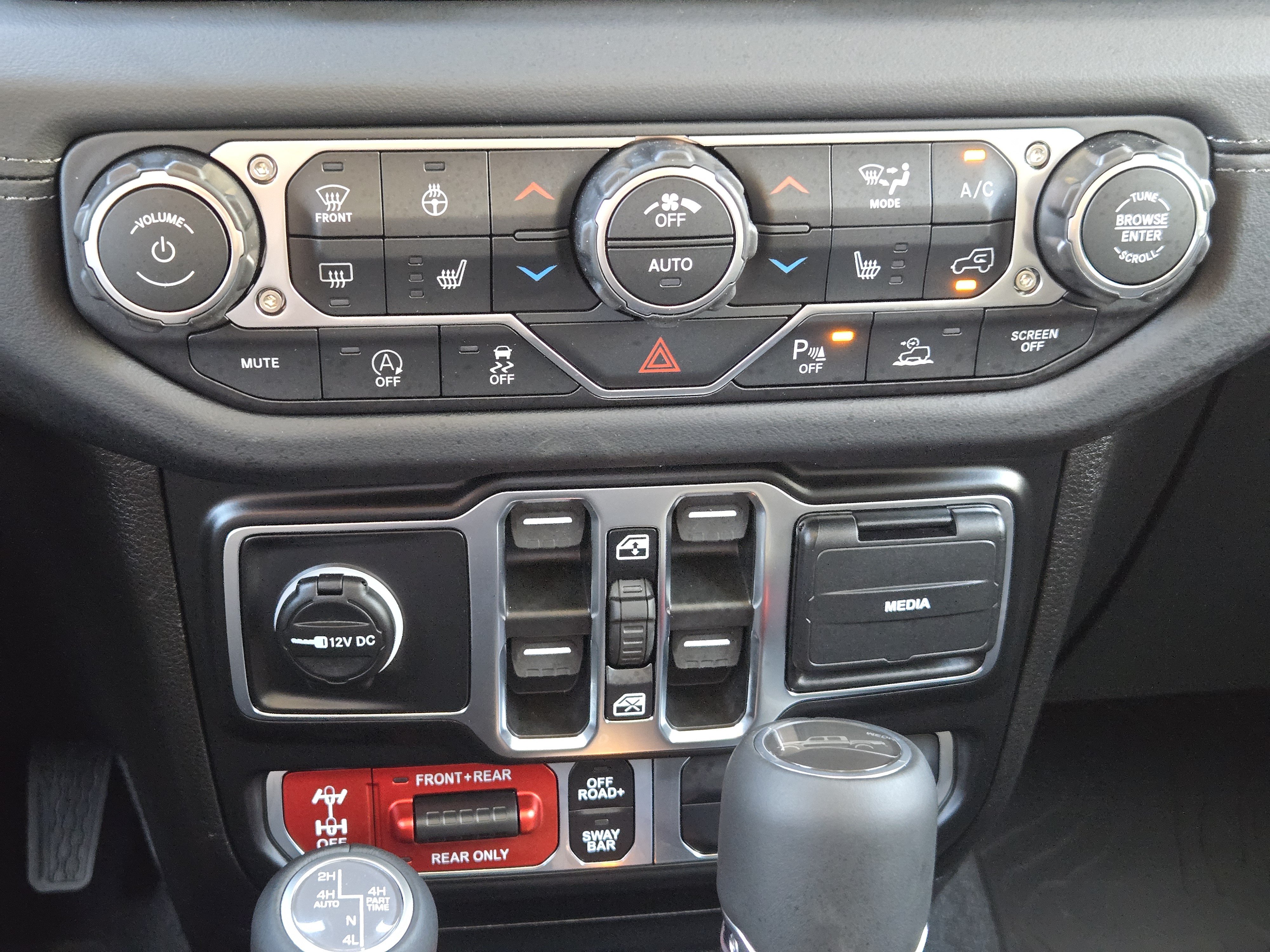 New 2026 Jeep Gladiator Rubicon AWD/4WD image 16