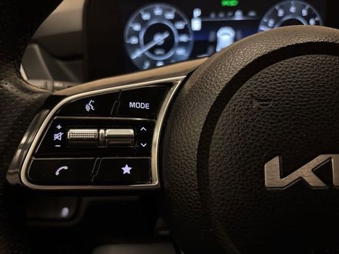 Used 2024 Kia Seltos SX image 16