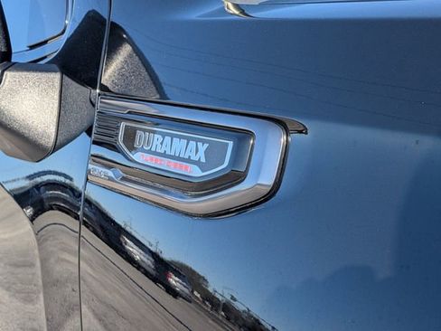 Used 2023 GMC Sierra 1500 AT4 w/ AT4 Premium Package image 11