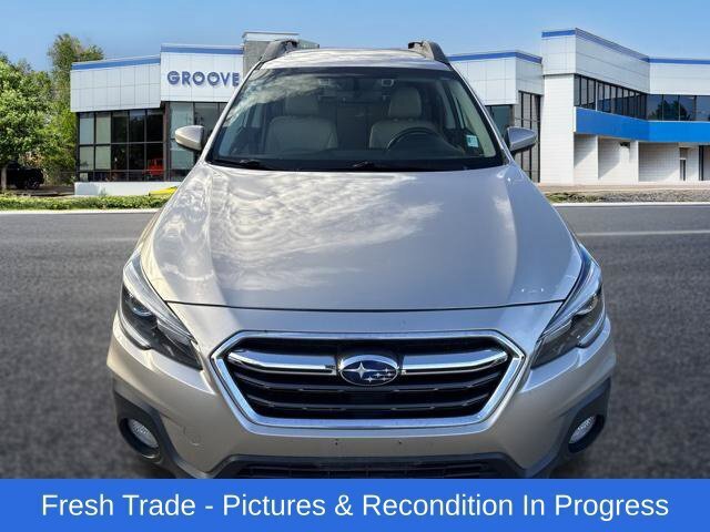 Used 2018 Subaru Outback 3.6R Limited AWD/4WD image 8