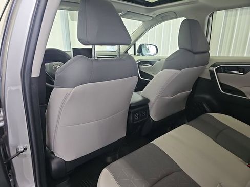 Used 2024 Toyota RAV4 XLE w/ Convenience Package AWD/4WD image 34