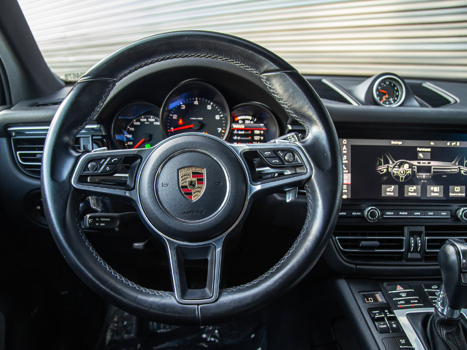 Used 2021 Porsche Macan AWD/4WD image 15