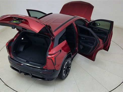 Used 2025 Chevrolet Blazer EV RS image 87