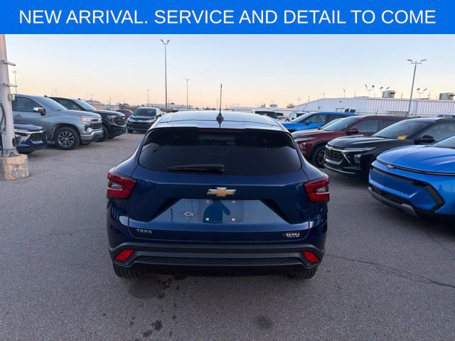 Used 2024 Chevrolet Trax LS FWD image 10