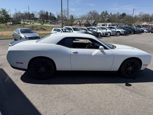 Used 2018 Dodge Challenger SXT w/ Blacktop Package image 6