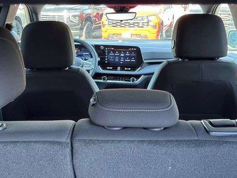 New 2027 Chevrolet Equinox LT w/ Safety and Technology Package FWD image 9
