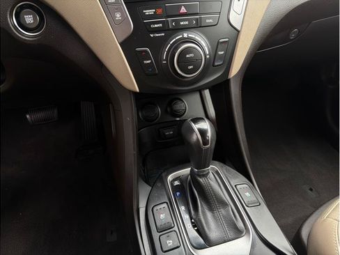 Used 2014 Hyundai Santa Fe Sport w/ Technology Package 04 AWD/4WD image 18