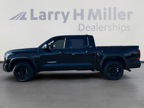 Used 2025 Toyota Tundra SR5 image 2