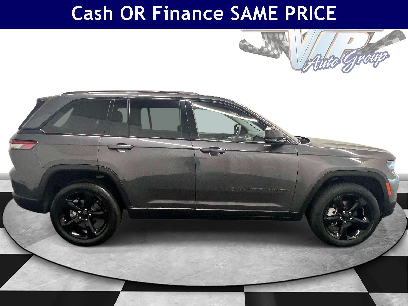 Used 2023 Jeep Grand Cherokee Limited w/ Black Appearance Package AWD/4WD image 5
