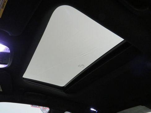 Used 2017 Dodge Charger R/T image 26