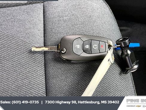 Used 2026 Chevrolet Trax LS w/ LS Convenience Package FWD image 9