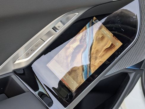 New 2025 BMW i7 eDrive50 w/ Premium Package image 26