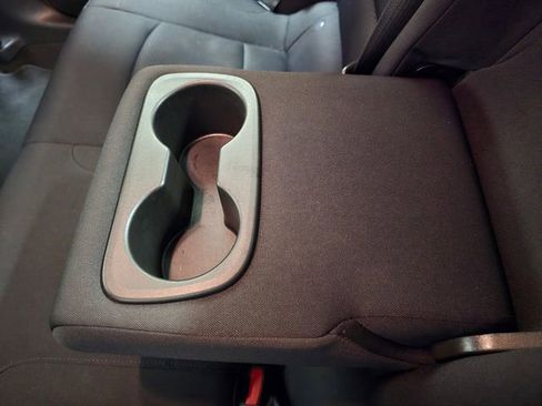 Used 2021 Chevrolet Malibu LT image 33