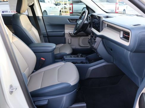 Used 2025 Ford Maverick Lariat AWD/4WD image 21