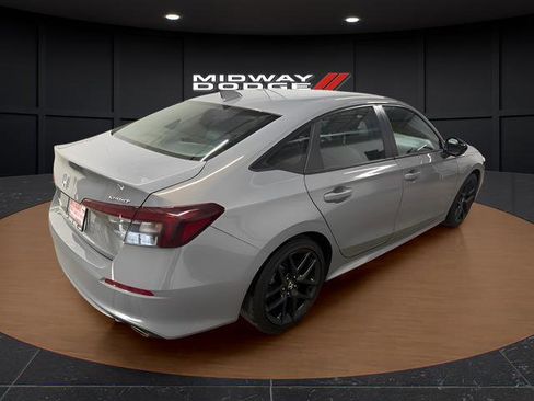 Used 2025 Honda Civic Sport image 4