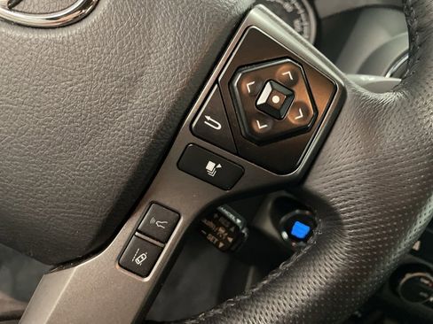 Used 2023 Toyota Tacoma TRD Off-Road w/ Technology Package image 20