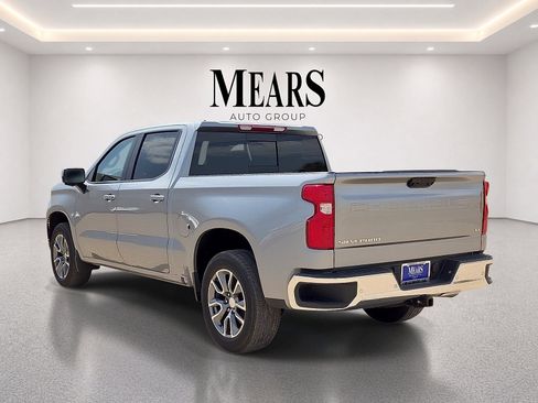 Used 2025 Chevrolet Silverado 1500 LT w/ Safety Package RWD image 3
