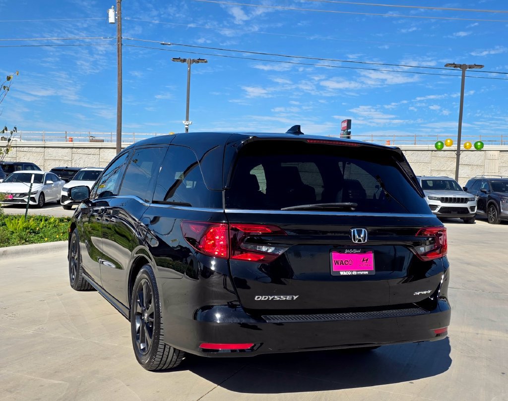 Used 2023 Honda Odyssey Sport image 6