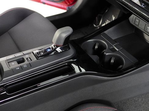 Used 2025 Toyota Prius Plug-In Hybrid image 15