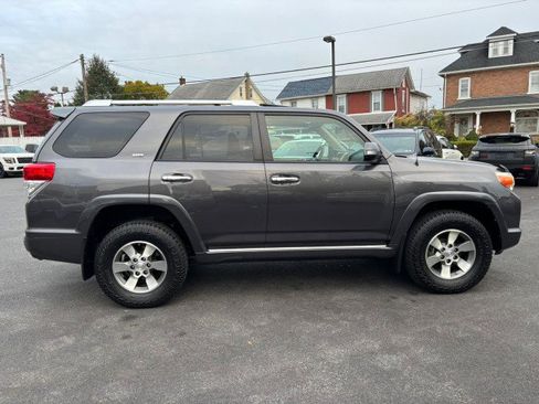 Used 2011 Toyota 4Runner SR5 image 6