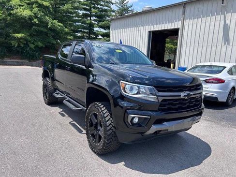 Used 2021 Chevrolet Colorado Z71 w/ Safety Package image 3