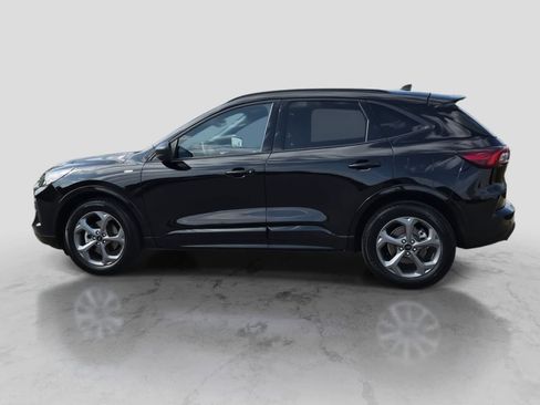 Used 2023 Ford Escape ST-Line w/ Tech Pack #1 AWD/4WD image 5