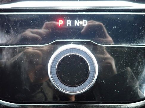 Used 2023 Jeep Grand Cherokee L Laredo image 22