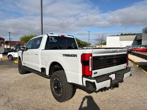 New 2026 Ford F250 Platinum AWD/4WD image 7