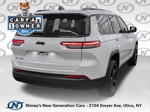 Used 2023 Jeep Grand Cherokee L Laredo AWD/4WD image 2